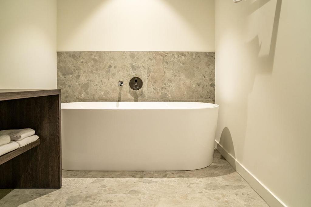 Boutique Hotel Annamaes, Maastricht-Hoge Kempen Lanaken Exteriör bild